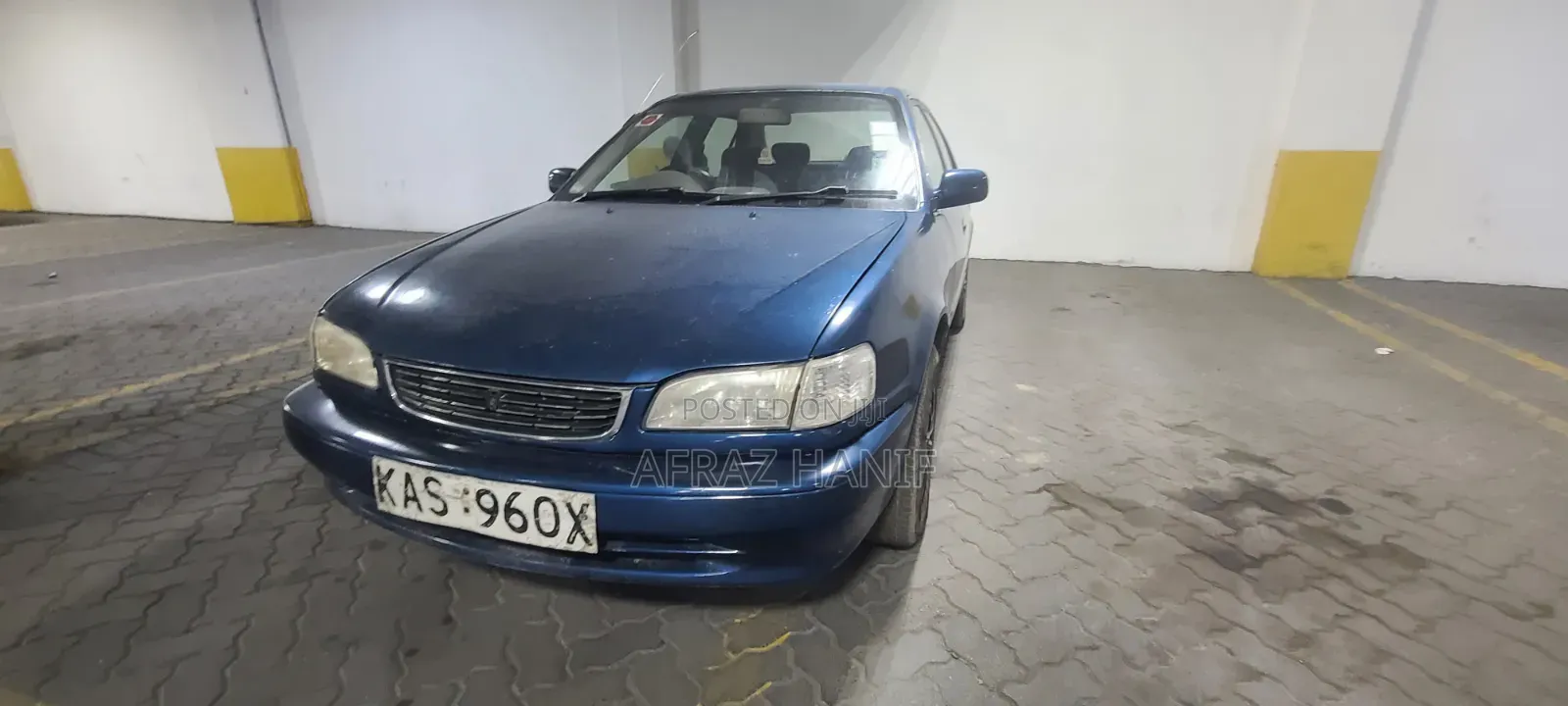 Toyota Corolla 1999 Blue