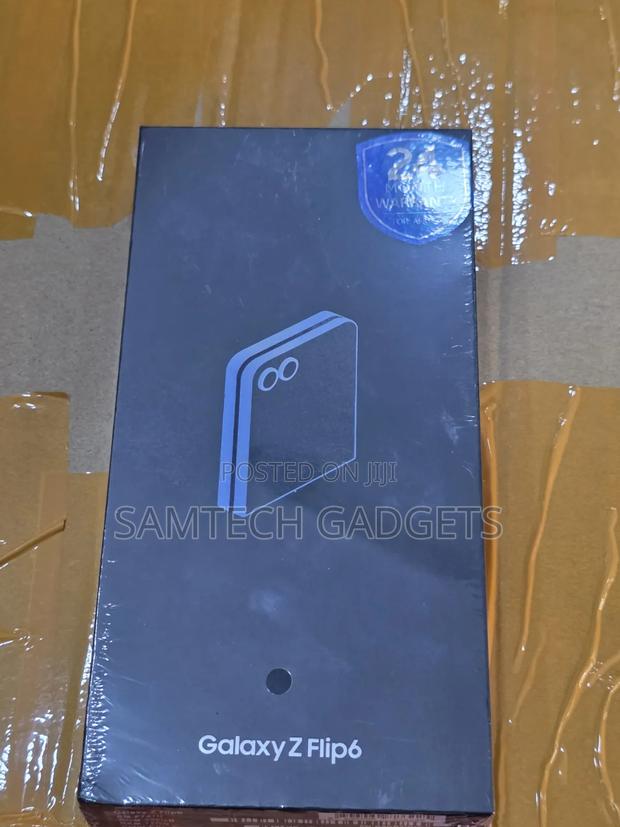 New Samsung Galaxy Z Flip6 256 GB Blue
