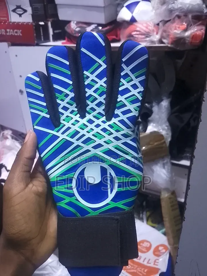 Size 9 Goalkeeping Gloves