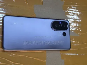 Vivo V60 256 GB Blue