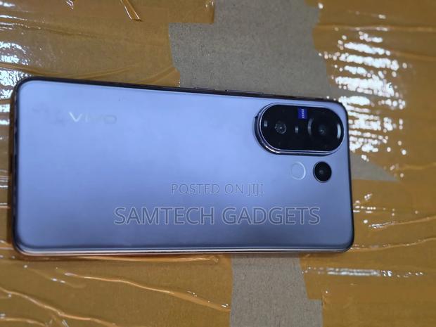Vivo V60 256 GB Blue - thumbnail 2