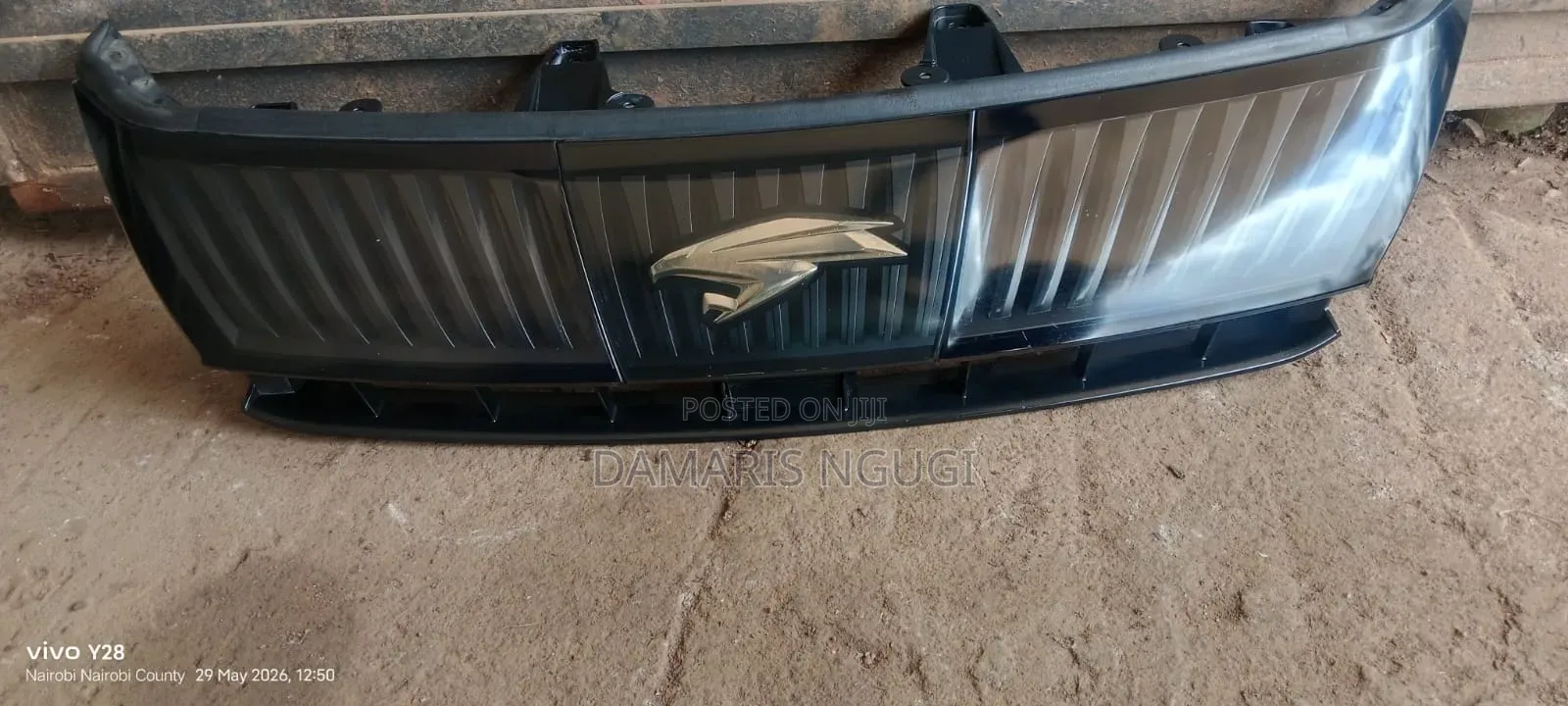 Harrier 2015-2017 Grill Without Radar Sensor