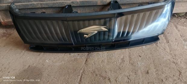 Harrier 2015-2017 Grill Without Radar Sensor - thumbnail 2