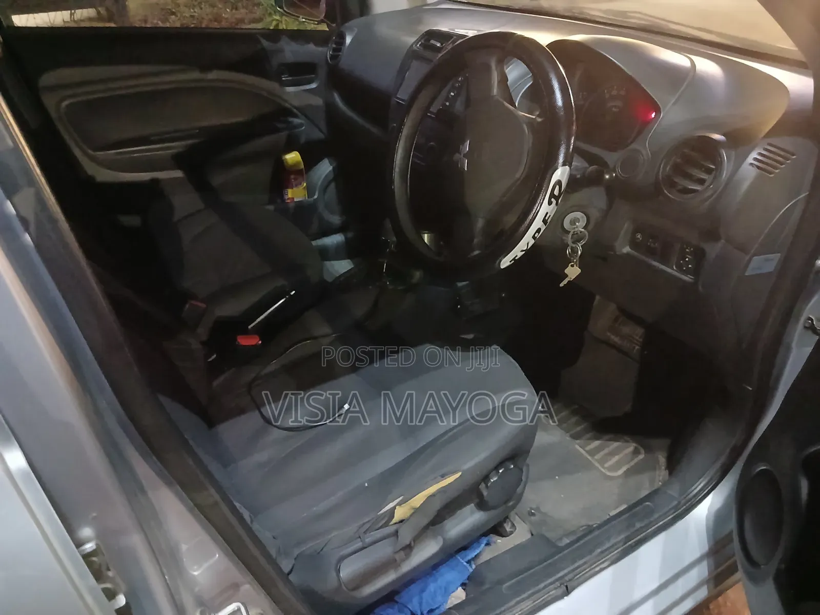 Mitsubishi Mirage 2012 Silver