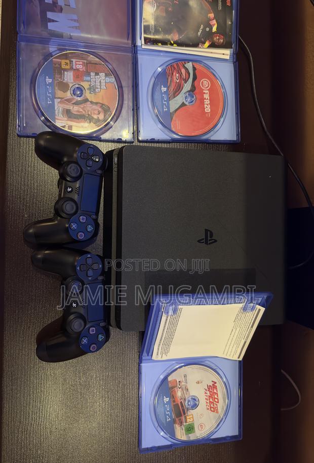 Ps4 Slim [1tb] + 3 Discs (Gta V, NFS Payback, Fifa 20) - thumbnail 2