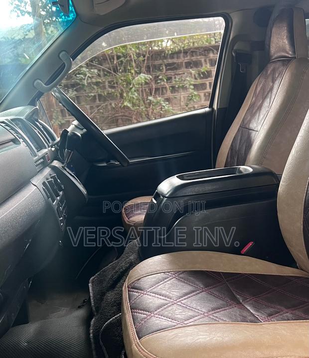 Toyota HiAce 2014 White - thumbnail 8