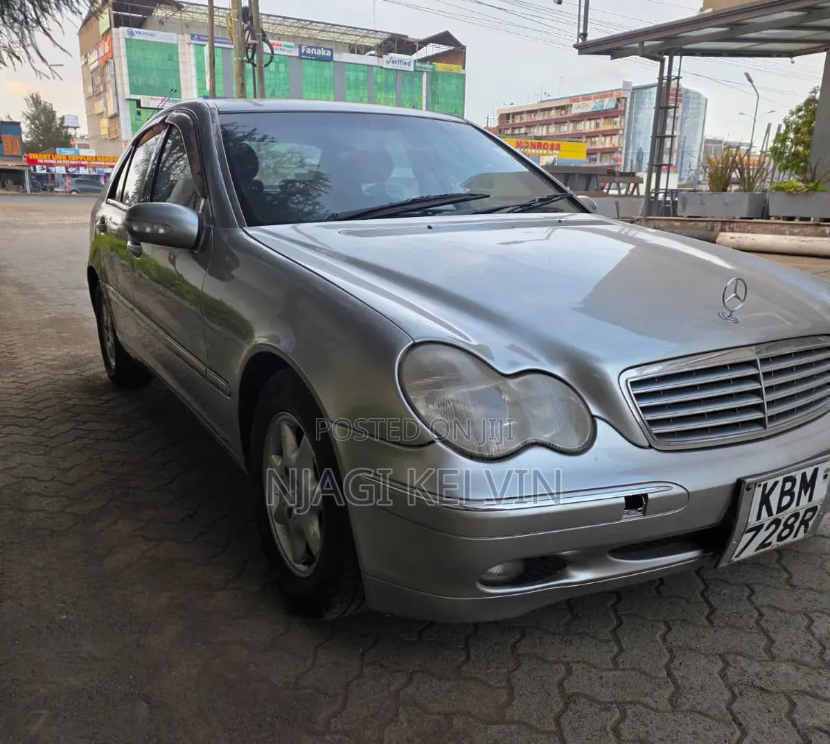 Mercedes-Benz C200 2004 Gold