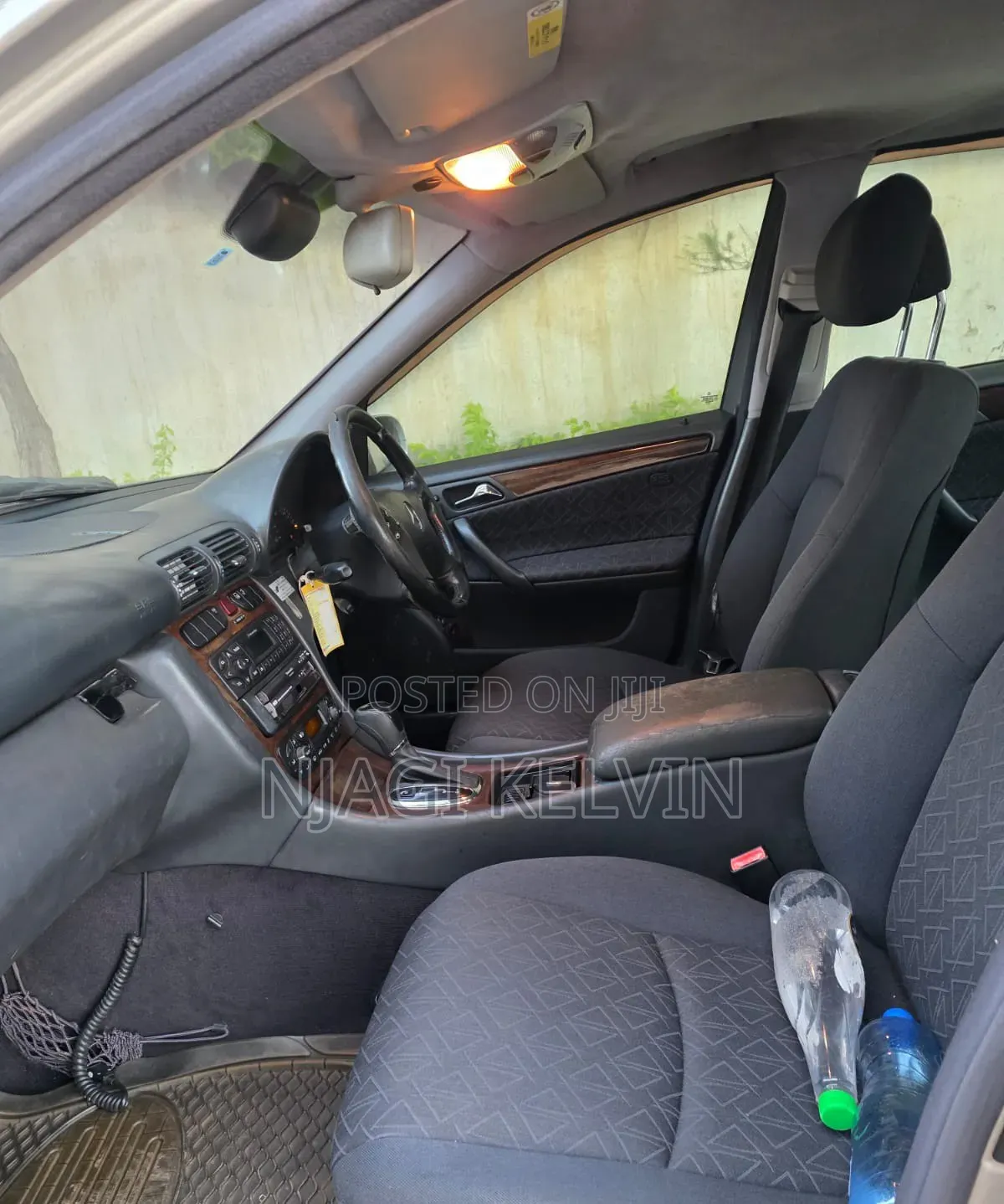Mercedes-Benz C200 2004 Gold