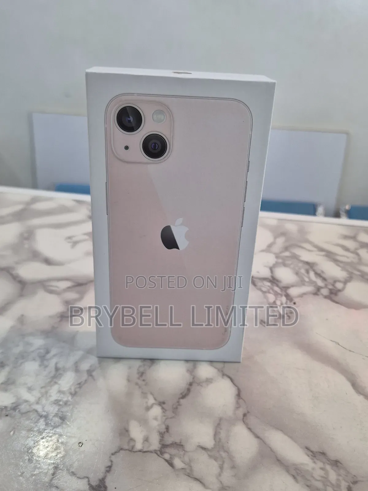 New Apple iPhone 13 128 GB Pink