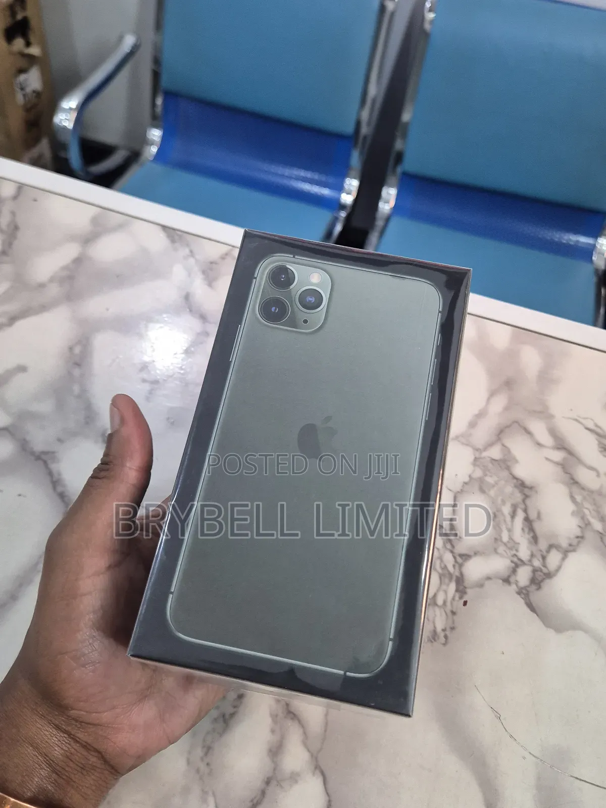 New Apple iPhone 11 Pro Max 256 GB Green
