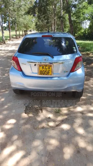 Toyota Vitz 2013 Blue