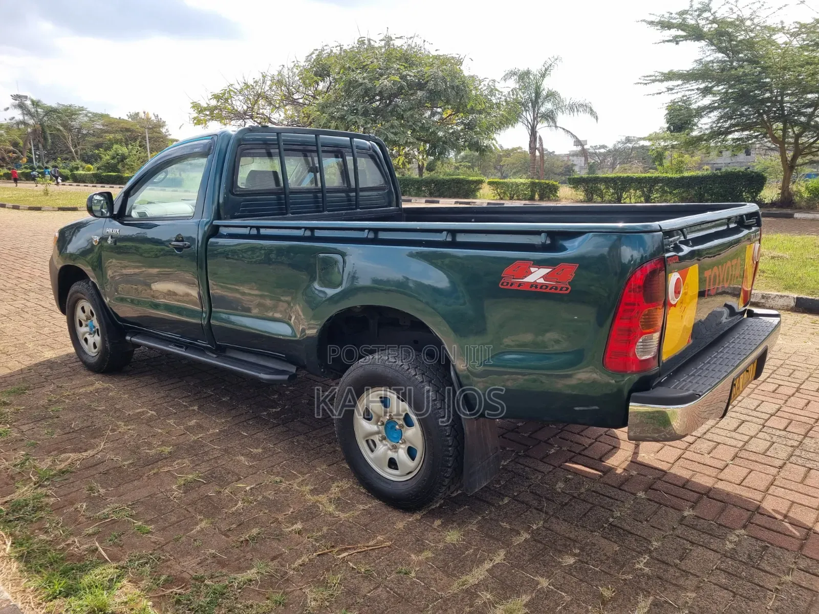 Toyota Hilux 2010 Gray