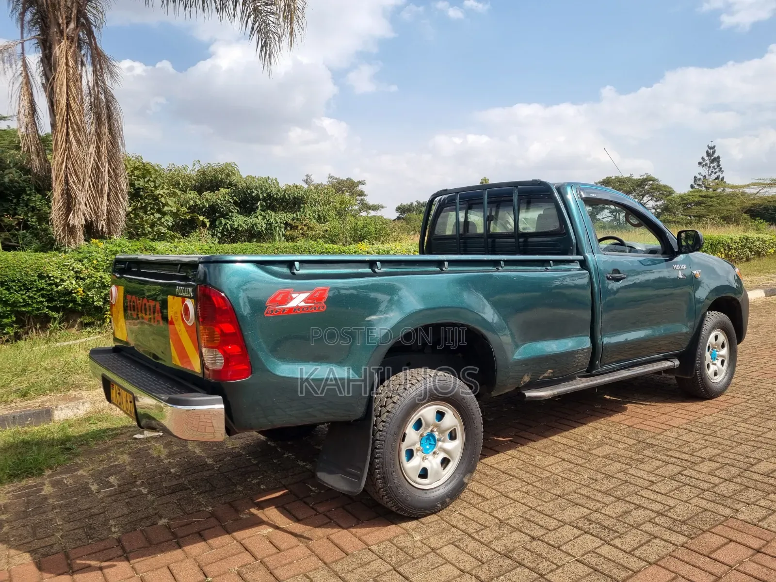 Toyota Hilux 2010 Gray