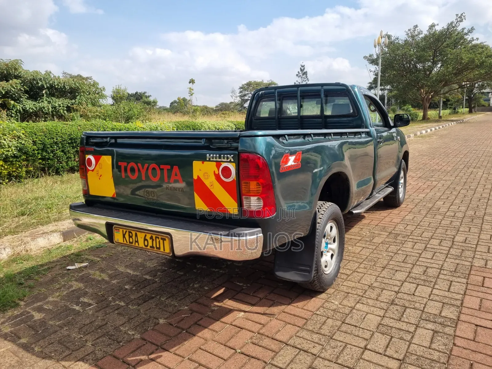 Toyota Hilux 2010 Gray