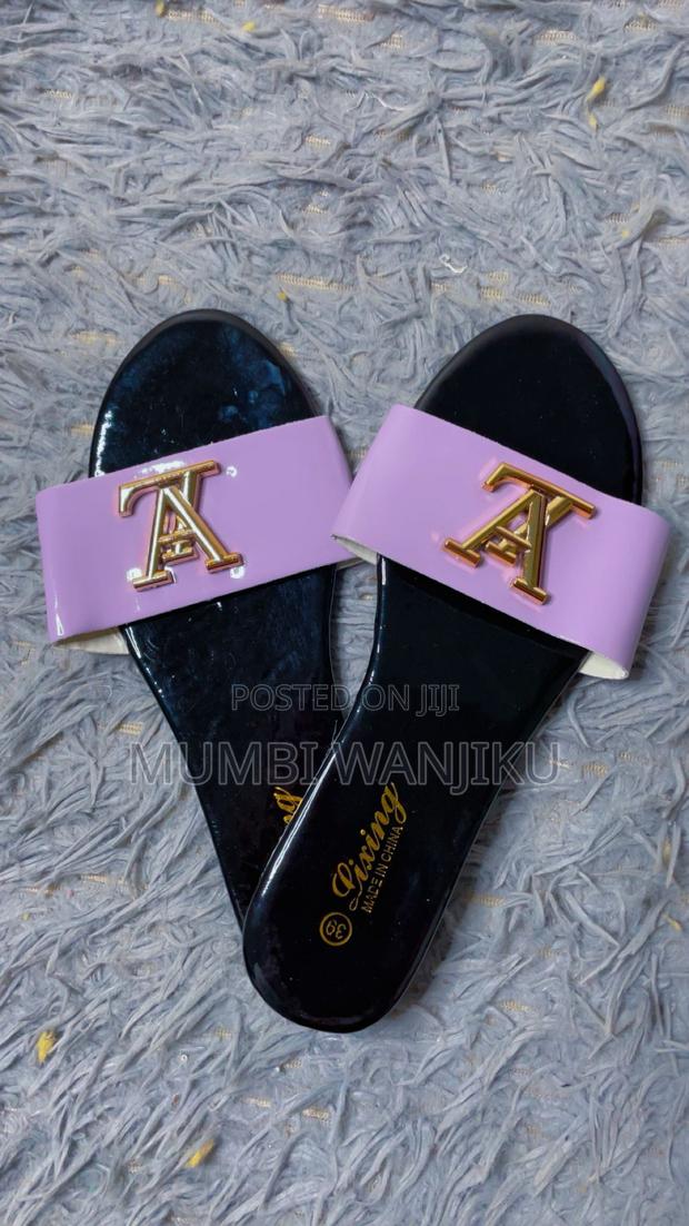 Ladies Flat Shoes - thumbnail 8