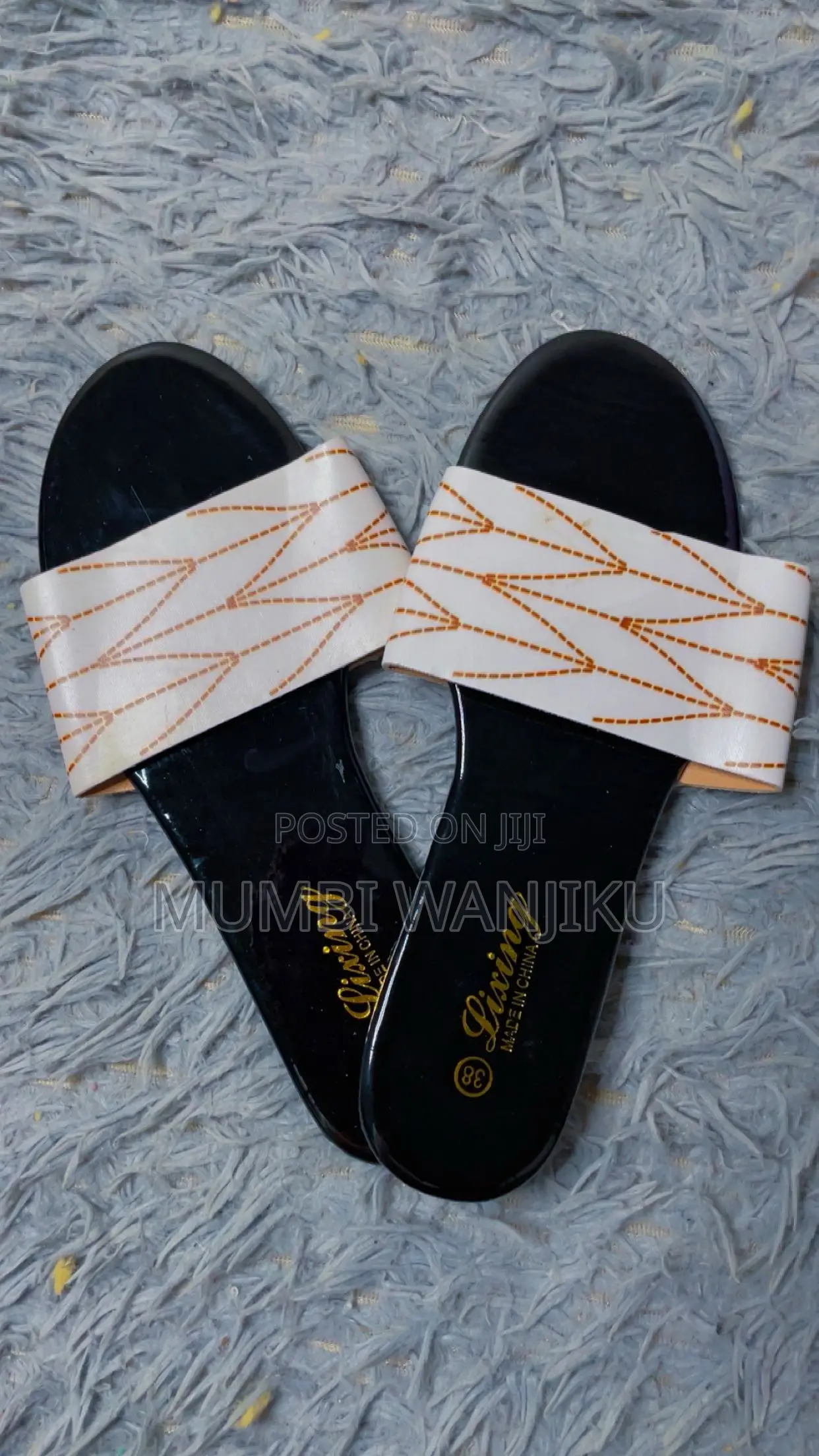 Ladies Flat Shoes