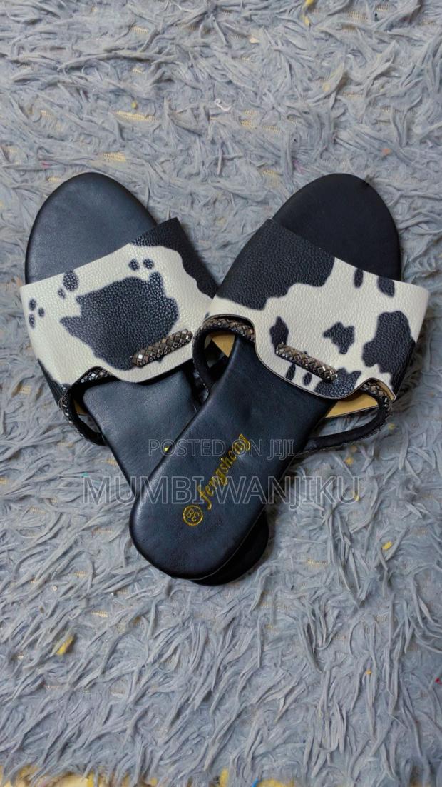 Ladies Flat Shoes - thumbnail 15