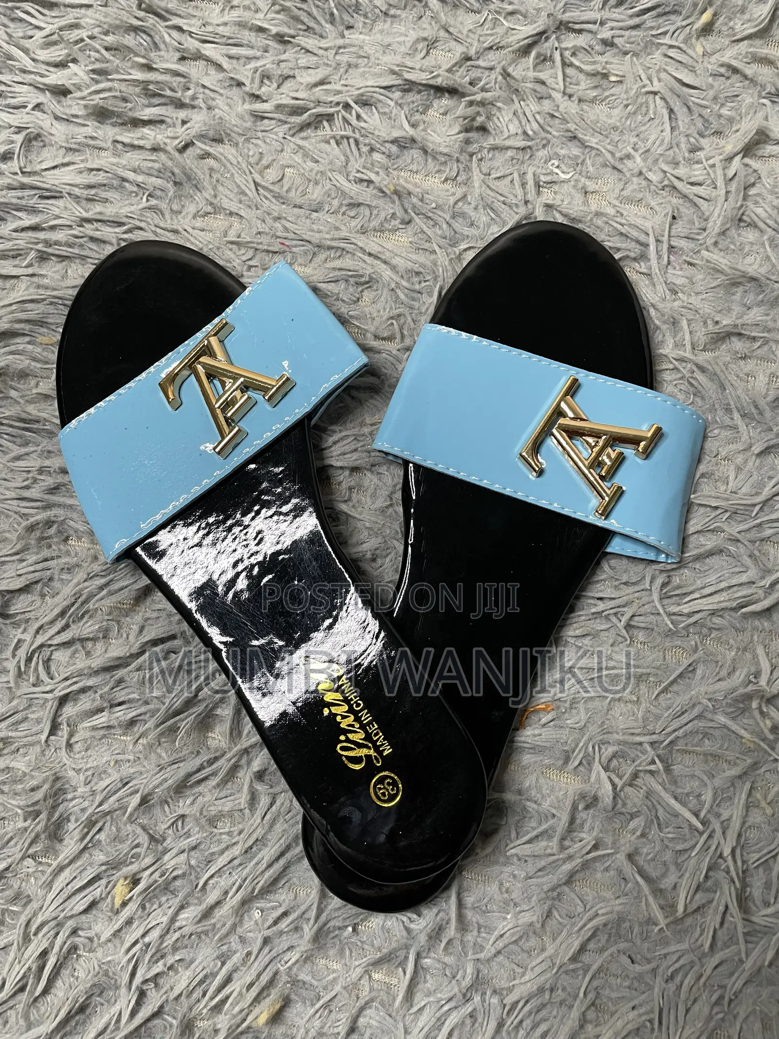 Ladies Flat Shoes