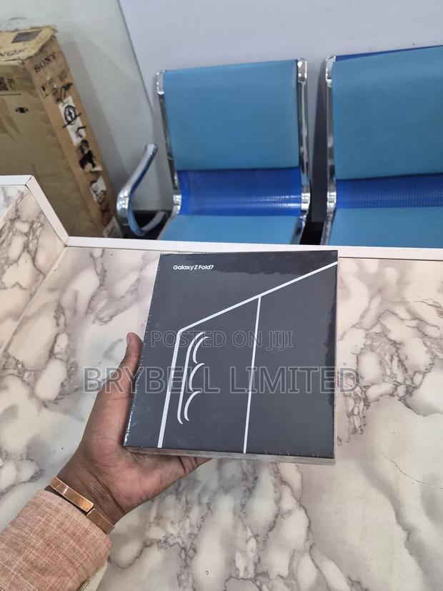 New Samsung Galaxy Z Fold7 256 GB Black