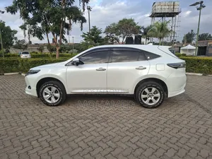 Toyota Harrier 2016 White