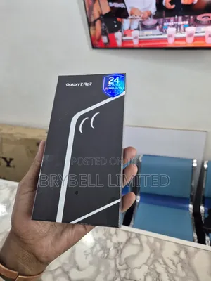 New Samsung Galaxy Z Flip7 256 GB Blue