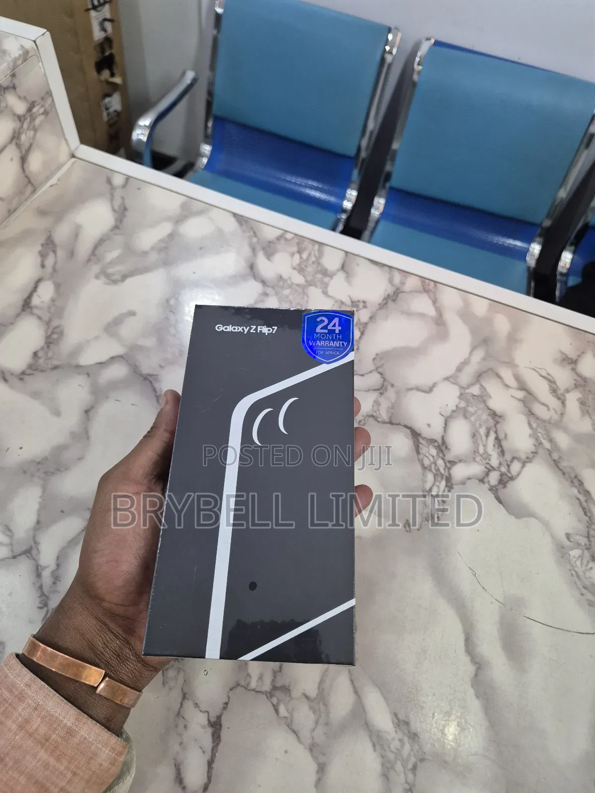 New Samsung Galaxy Z Flip7 256 GB Blue