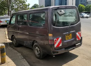 Nissan Caravan (Urvan) 2008 Black