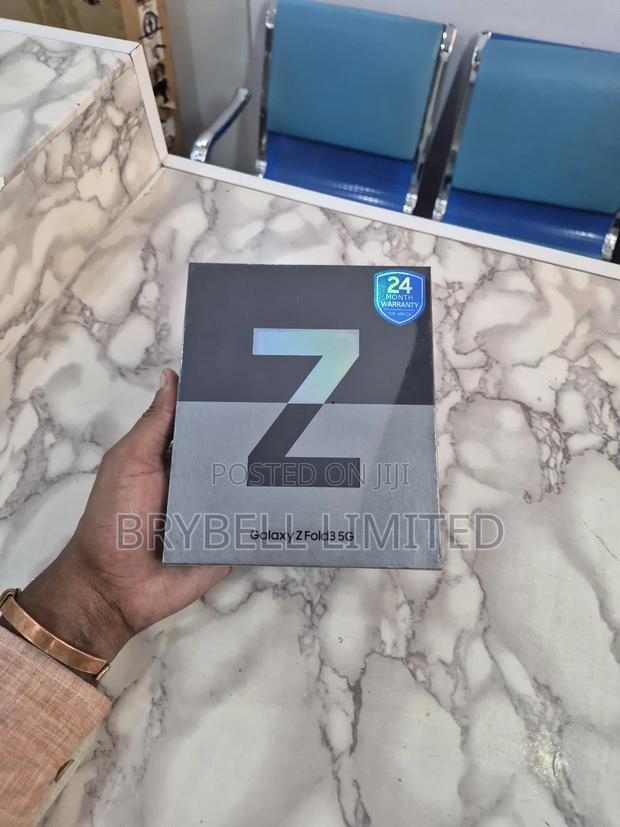 New Samsung Galaxy Z Fold3 5G 256 GB Black