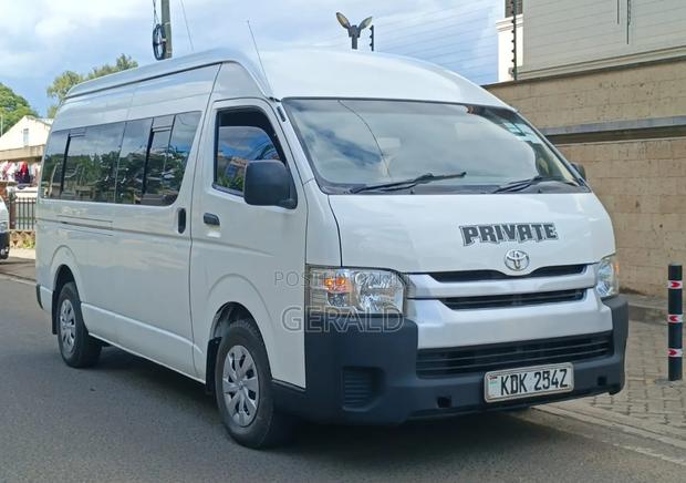 Toyota HiAce 2017 White - thumbnail 2