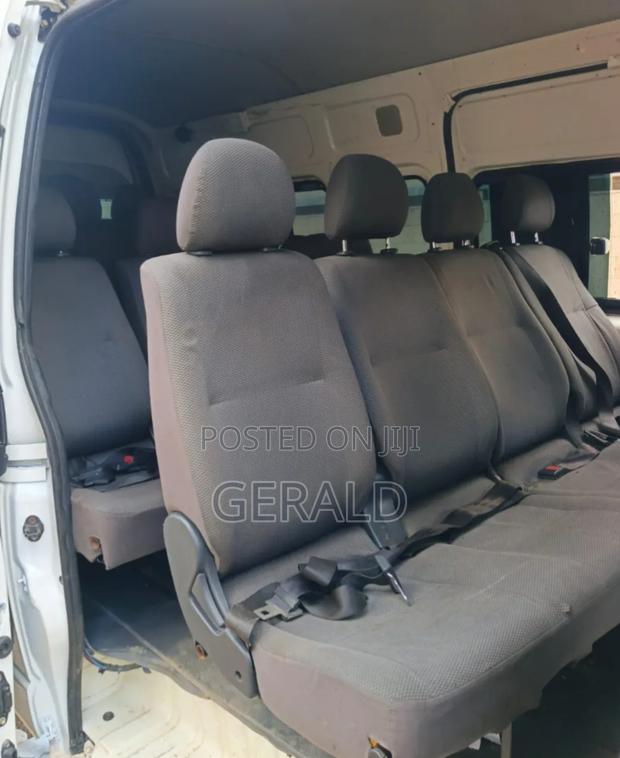 Toyota HiAce 2017 White - thumbnail 6