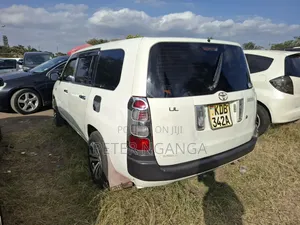 Toyota Succeed SV Premium 2014 White