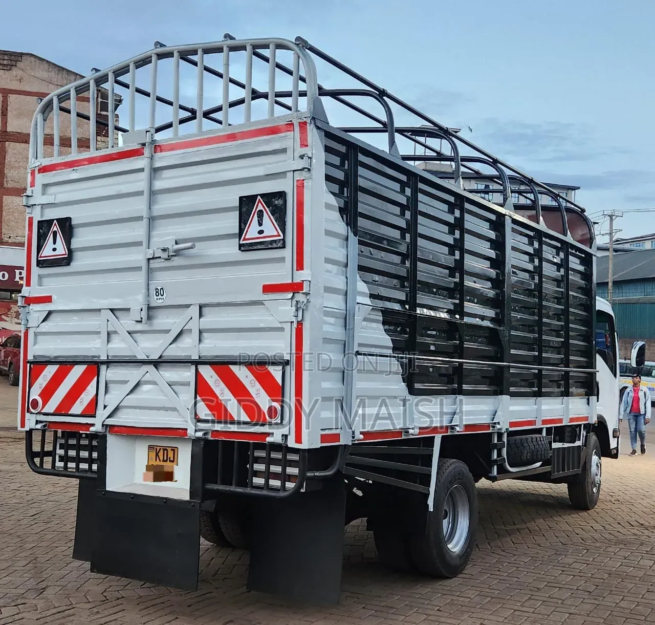 Isuzu NQR 2022 White