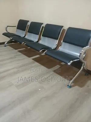 4 Seater Link Chair