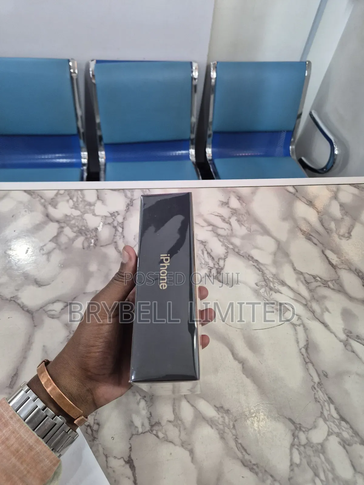 New Apple iPhone 11 Pro Max 256 GB Gold