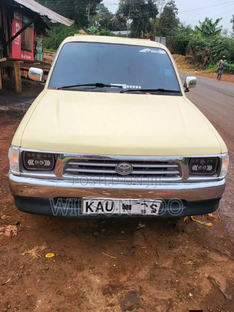 Toyota Hilux 2006 Beige