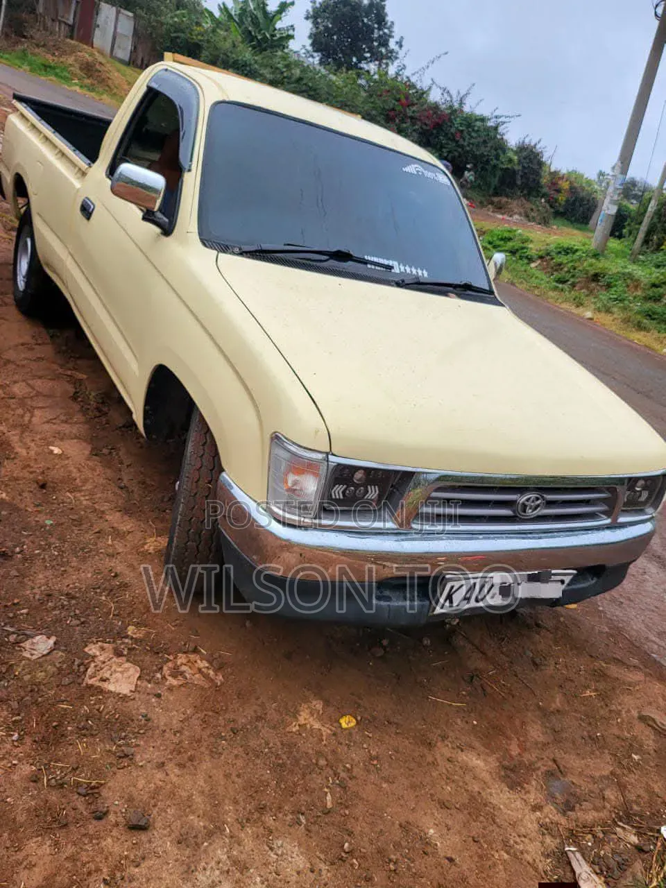 Toyota Hilux 2006 Beige