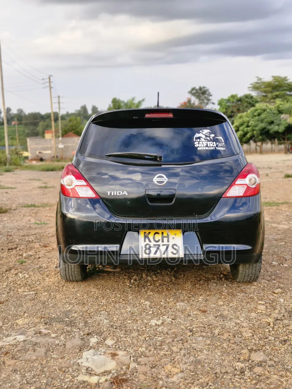 Nissan Tiida 2010 Black