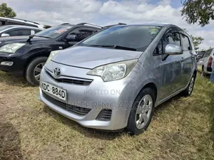 Toyota Ractis 2014 Silver