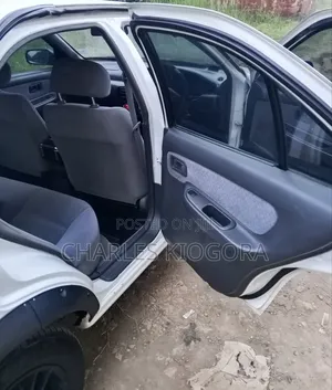 Nissan Sunny 2000 White