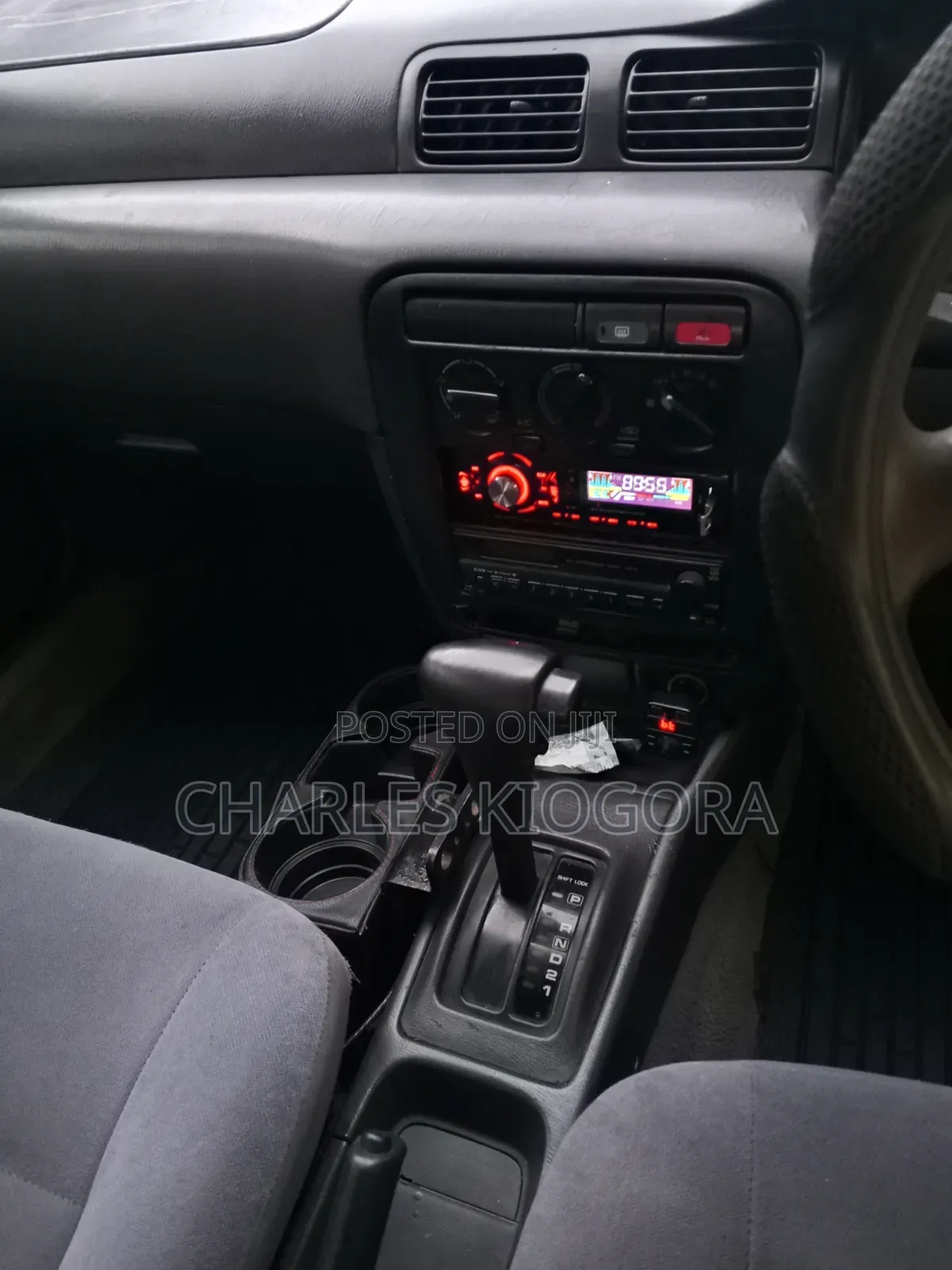 Nissan Sunny 2000 White