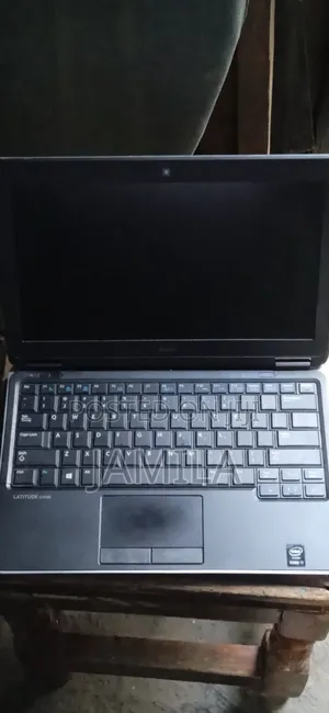 Laptop Dell Latitude E7240 8GB Intel Core i7 SSD 256GB