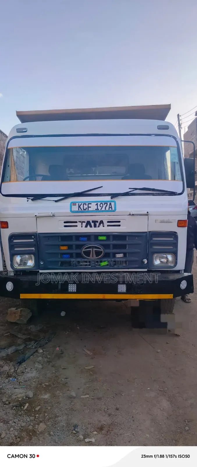 Tata Tipper 2015 White