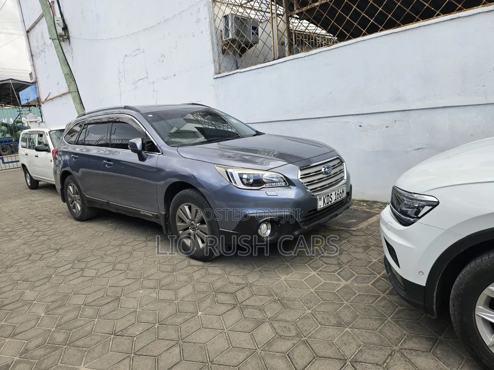 Subaru Outback 2018 Blue
