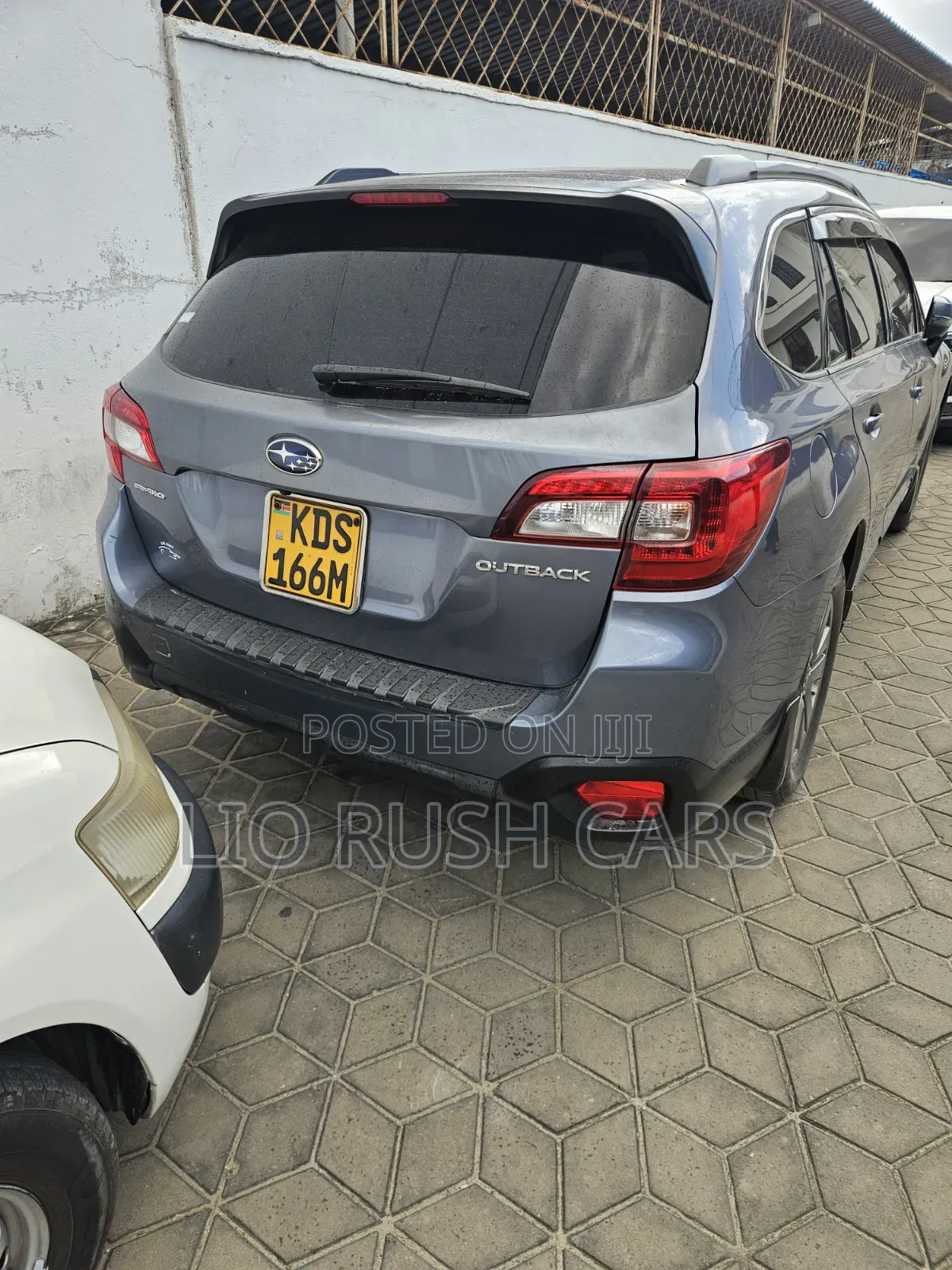 Subaru Outback 2018 Blue