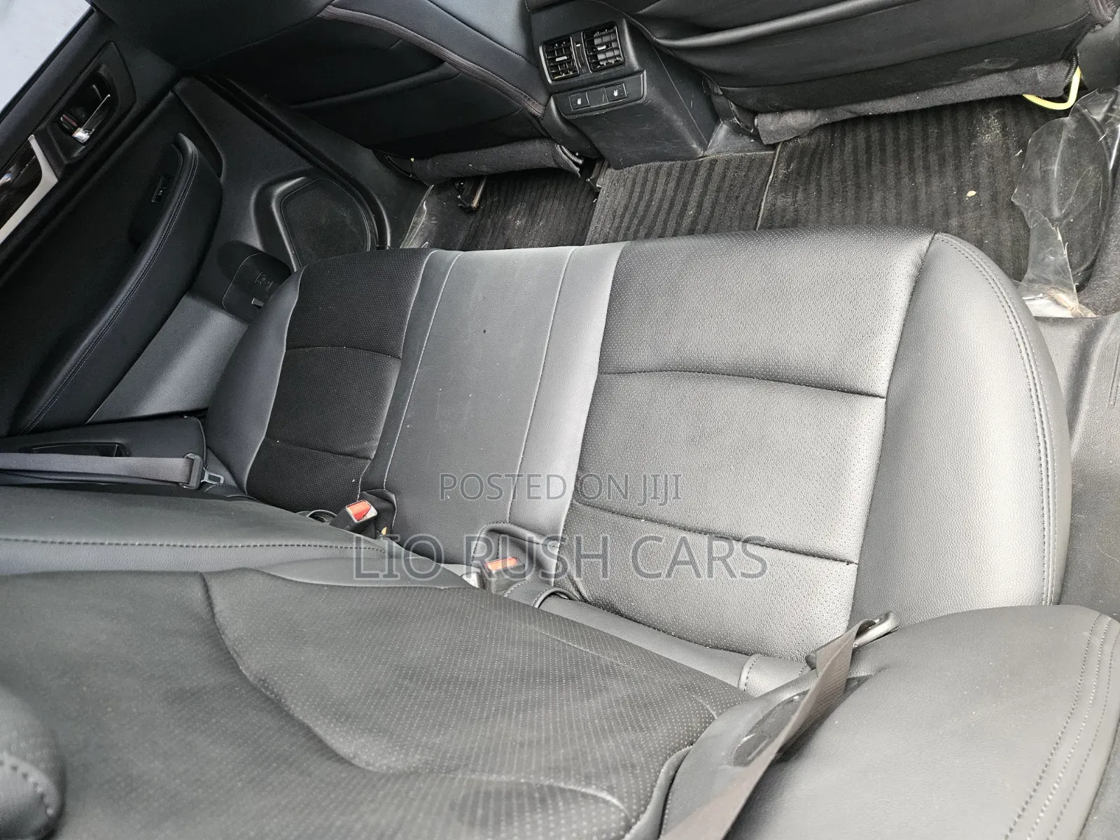Subaru Outback 2018 Blue