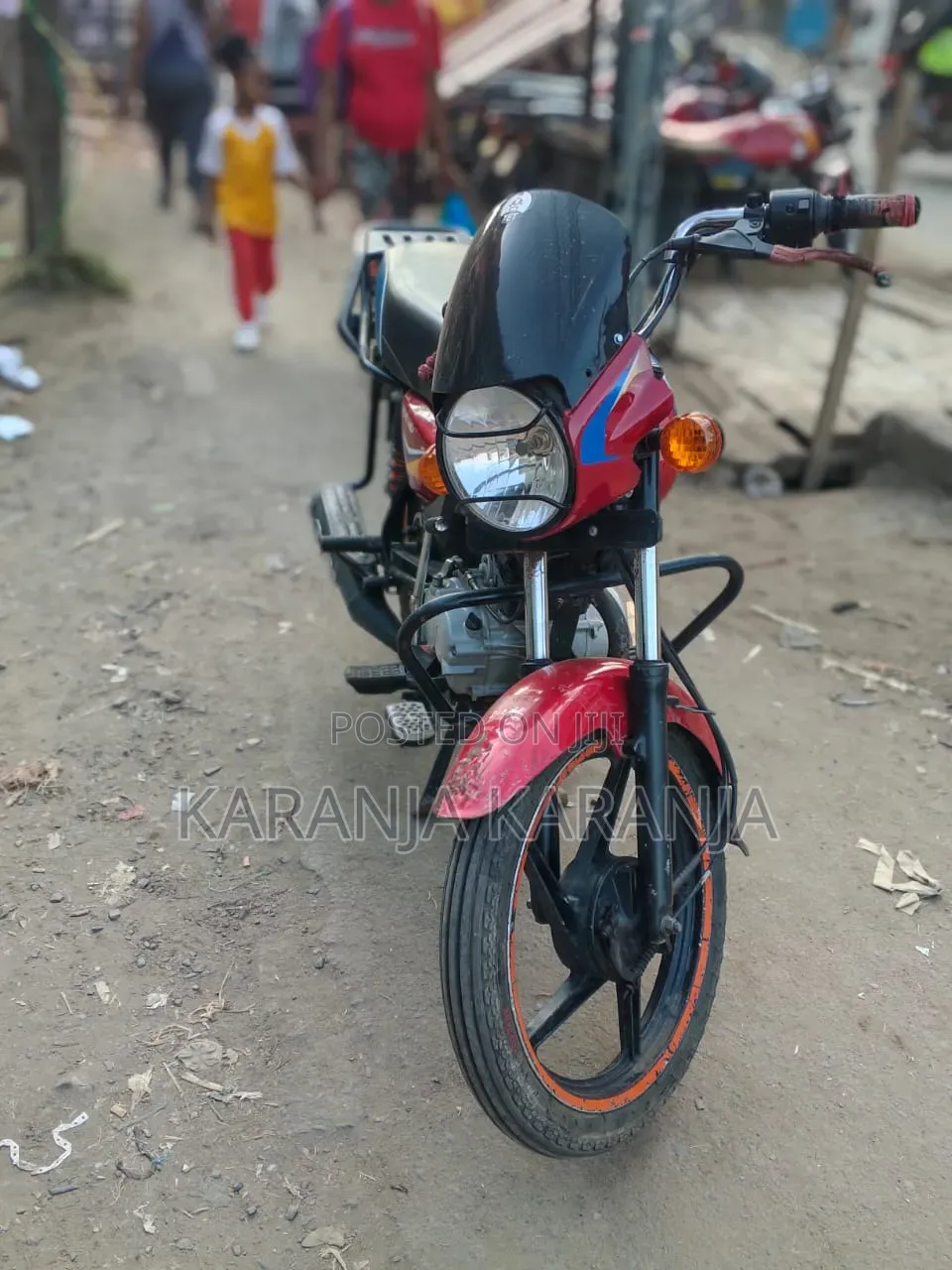 Bajaj Boxer 150 UG 2024 Red