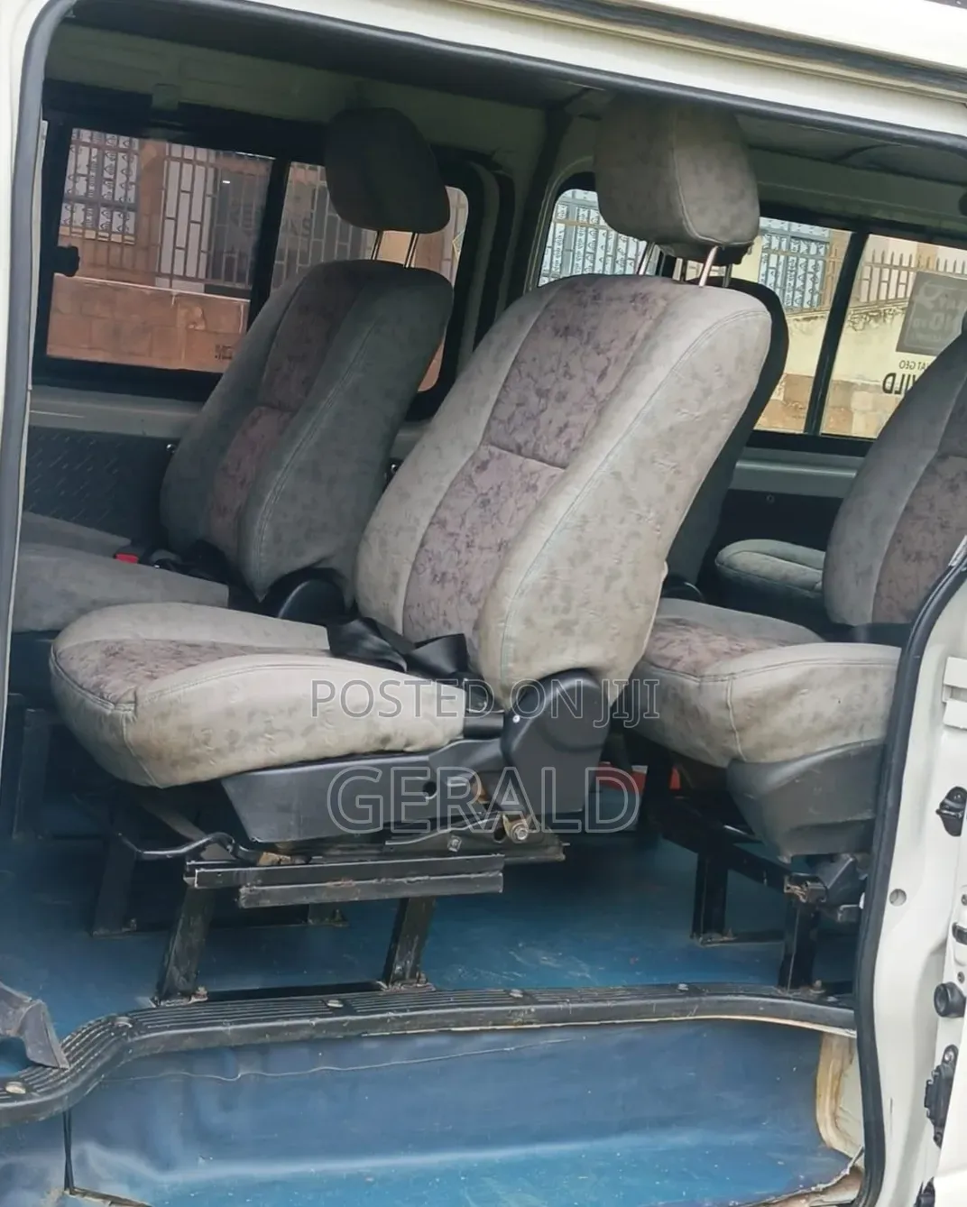 Toyota HiAce 2016 White