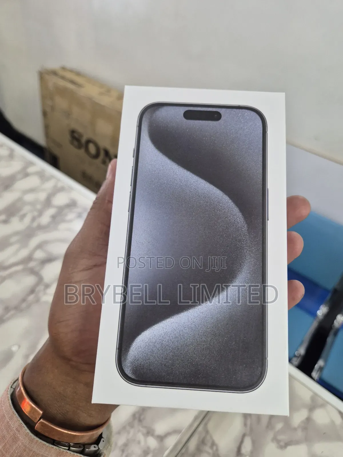 New Apple iPhone 15 Pro 256 GB Black