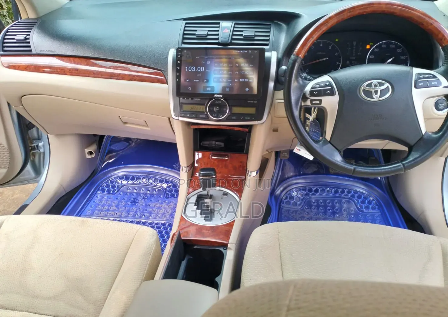 Toyota Premio 2014 Blue