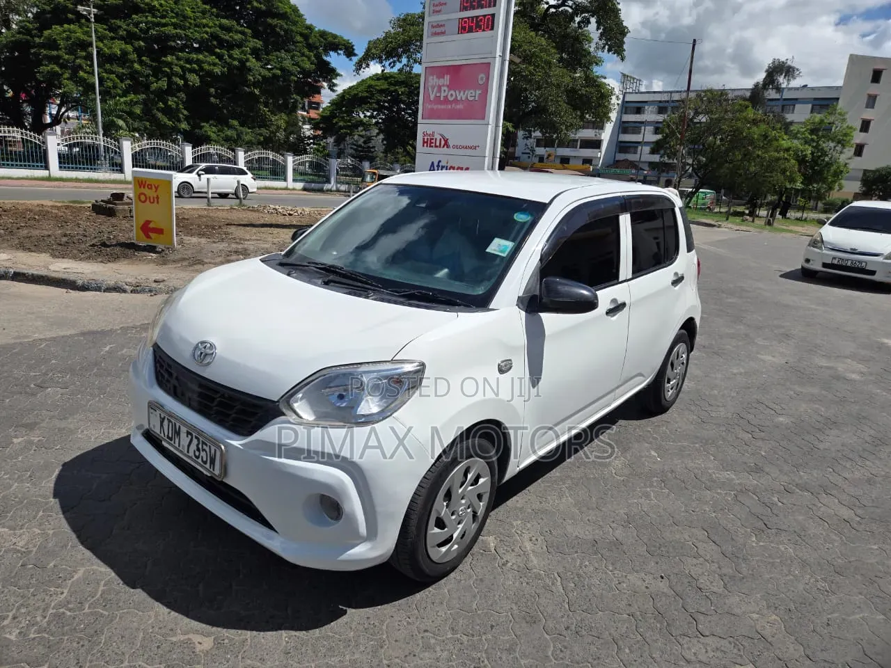 Toyota Passo 2016 White
